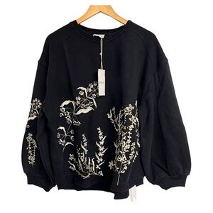 Wrap - London - Embroidered sweatshirt
Double cotton jersey